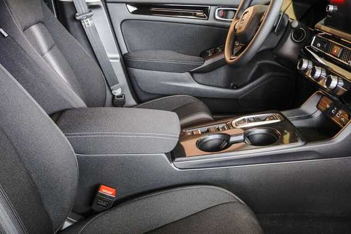 Honda Civic e:HEV 2.0 i-Hybrid e-CVT ELEGANCE WR
