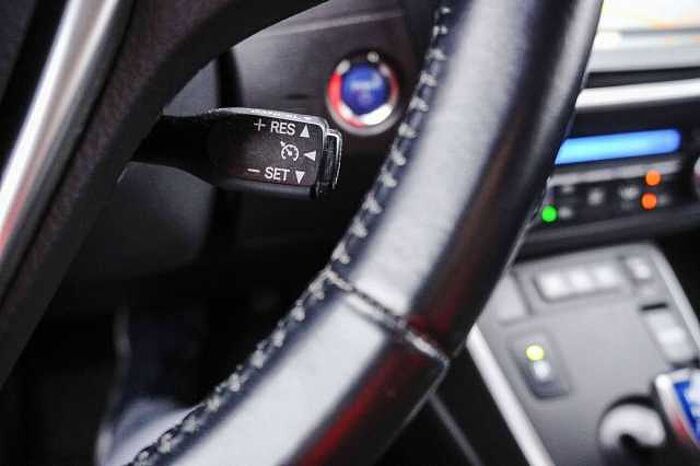 Toyota Auris Touring Sports Hybrid Edition