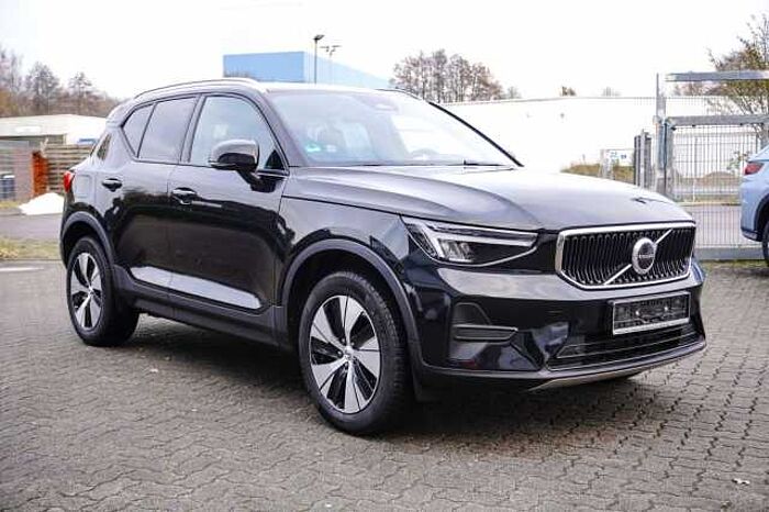 Volvo XC40 2WD Core B3 Mild-Hyb. AUTOM. ACC AHK