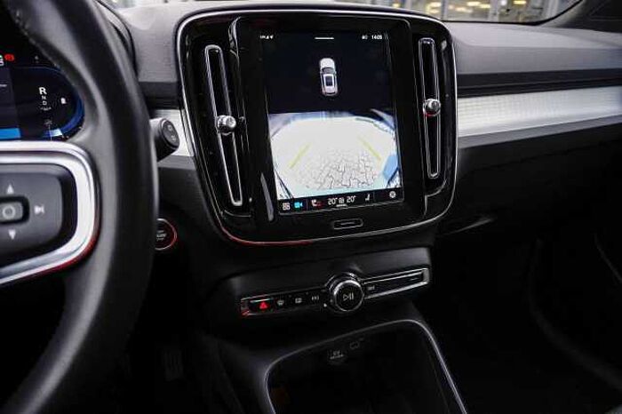 Volvo XC40 2WD Core B3 Mild-Hyb. AUTOM. ACC AHK