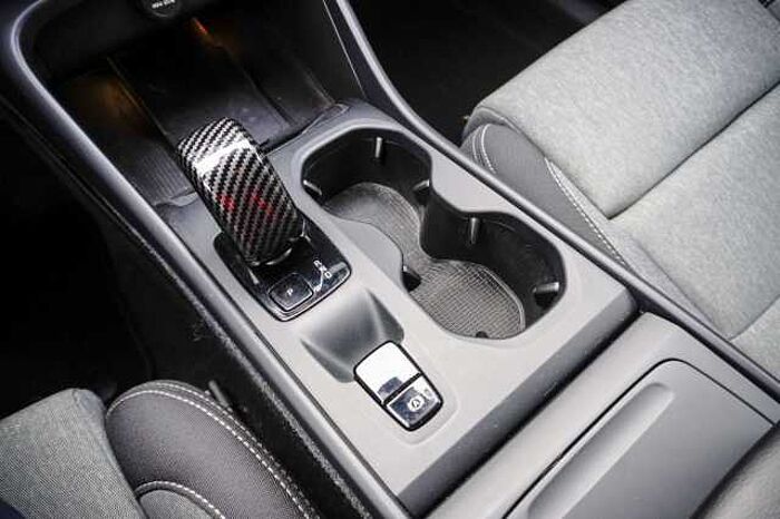Volvo XC40 2WD Core B3 Mild-Hyb. AUTOM. ACC AHK