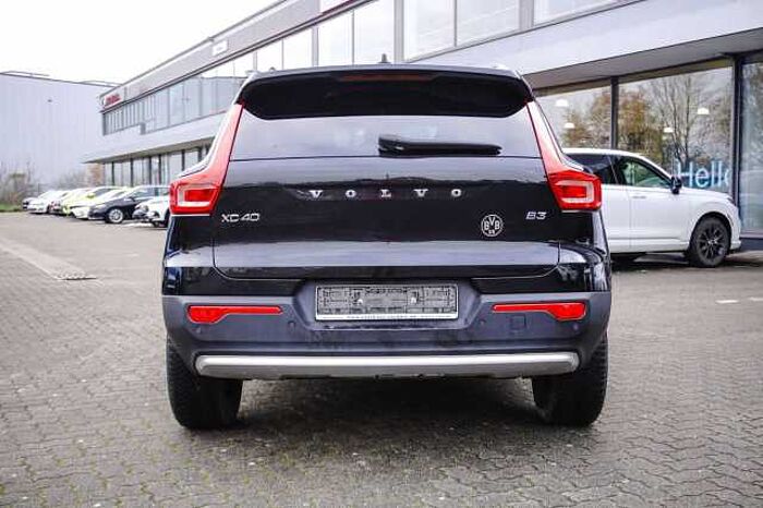 Volvo XC40 2WD Core B3 Mild-Hyb. AUTOM. ACC AHK