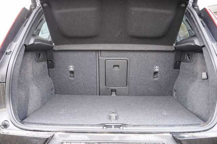 Volvo XC40 2WD Core B3 Mild-Hyb. AUTOM. ACC AHK