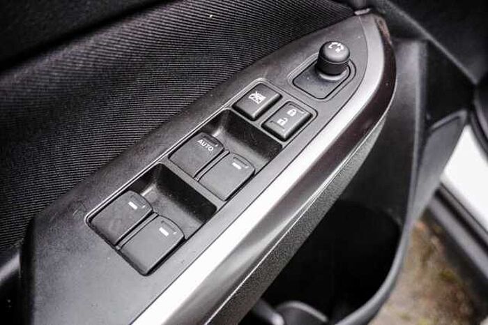 Suzuki Vitara VITARA 1.4 Hybrid COMFORT AT/AHK/ALLWETTER