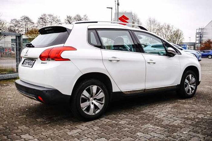 Peugeot 2008 Allure PureTech 110 Automatik/Allwetter