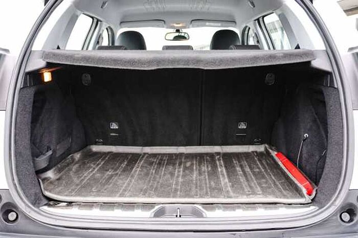 Peugeot 2008 Allure PureTech 110 Automatik/Allwetter