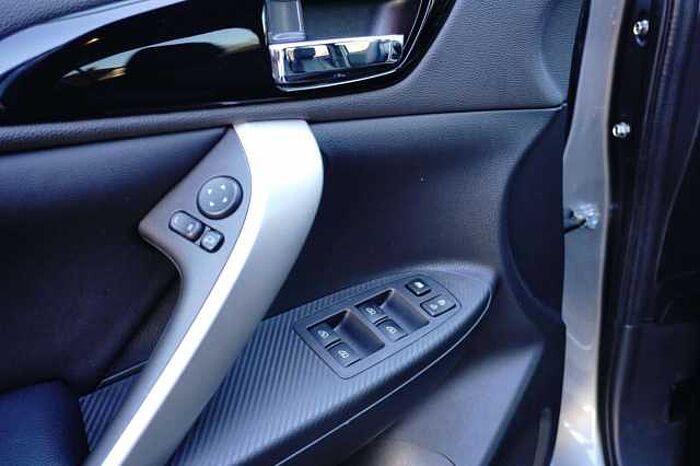Mitsubishi Eclipse Cross 4x4 2.4 Plug-In Hybrid Top