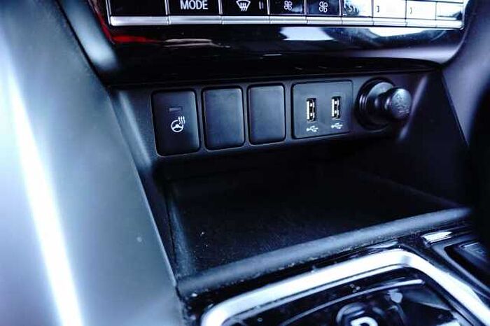 Mitsubishi Eclipse Cross 4x4 2.4 Plug-In Hybrid Top