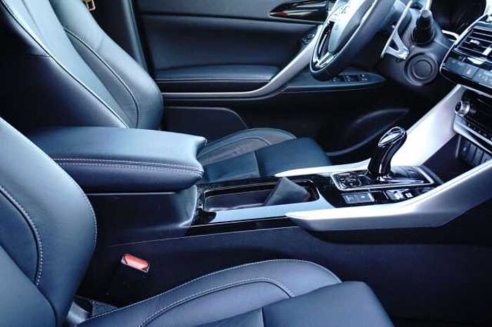 Mitsubishi Eclipse Cross 4x4 2.4 Plug-In Hybrid Top