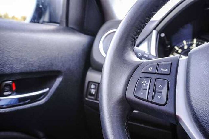 Suzuki Vitara 1.4 BOOST HYBRID Comfort+ mit AHK