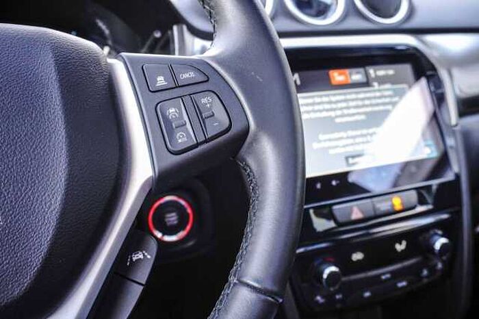 Suzuki Vitara 1.4 BOOST HYBRID Comfort+ mit AHK