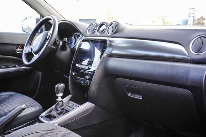 Suzuki Vitara 1.4 BOOST HYBRID Comfort+ mit AHK