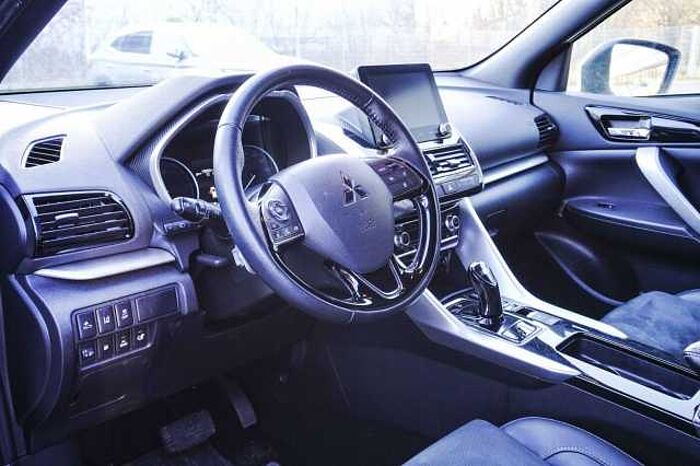 Mitsubishi Eclipse Cross 2.4 PLUG-IN 4WD PLUS Select Black