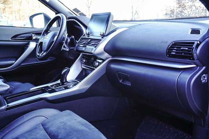Mitsubishi Eclipse Cross 2.4 PLUG-IN 4WD PLUS Select Black