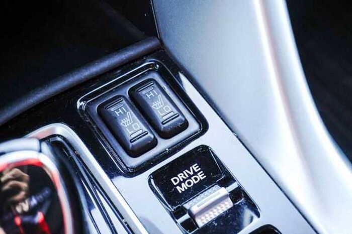 Mitsubishi Eclipse Cross 2.4 PLUG-IN 4WD PLUS Select Black