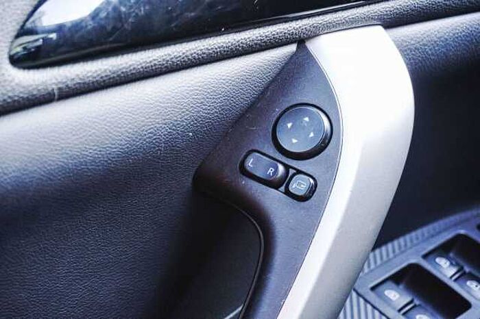 Mitsubishi Eclipse Cross 2.4 PLUG-IN 4WD PLUS Select Black