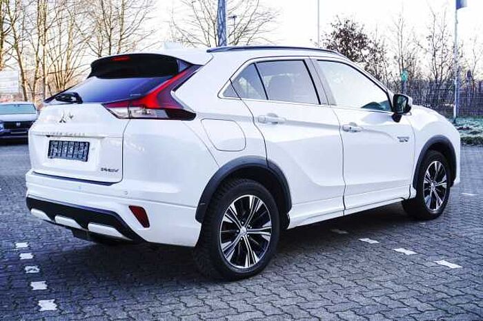 Mitsubishi Eclipse Cross 2.4 PLUG-IN 4WD PLUS Select Black