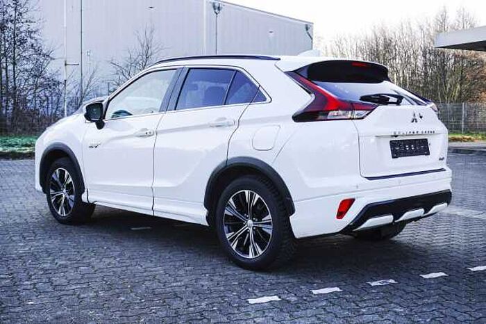 Mitsubishi Eclipse Cross 2.4 PLUG-IN 4WD PLUS Select Black