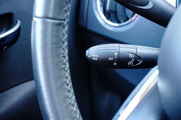 Fiat 500 8fach bereift, HU neu, nur 9.922km!