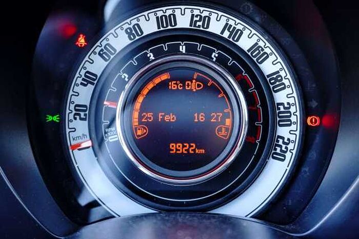 Fiat 500 8fach bereift, HU neu, nur 9.922km!