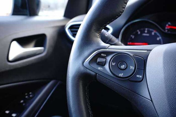 Opel Sonstige Crossland Elegance 13.908km M+S HU neu!