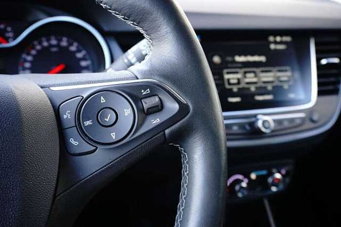 Opel Sonstige Crossland Elegance 13.908km M+S HU neu!