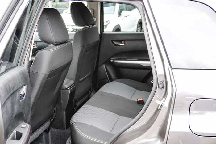 Suzuki Vitara 1.5 DUAJET Hybrid Comfort AGS 2WD MOD.`25
