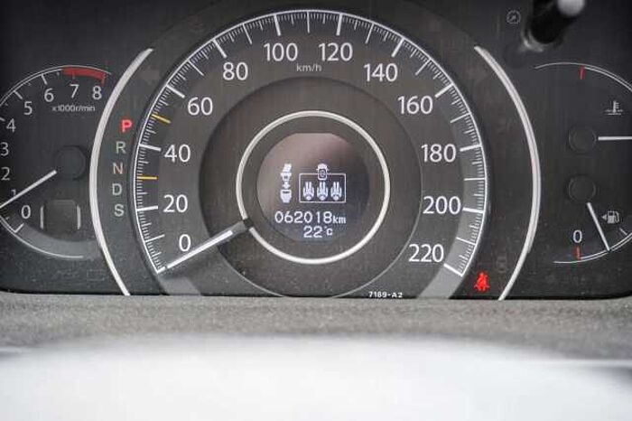 Honda CR-V Elegance 4WD AHK GANZJAHRESREIFEN!