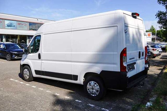 Fiat Ducato L2H2 Kasten mit Standheizung + AHK