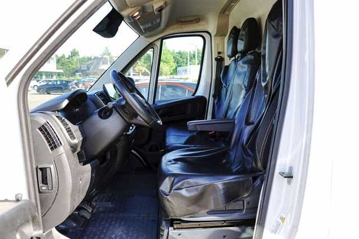 Fiat Ducato L2H2 Kasten mit Standheizung + AHK