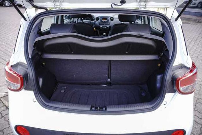 Hyundai i10 1.0 Trend Klima + Sitz- und Lenkradheizung