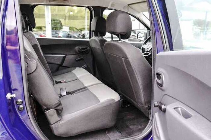 Dacia Lodgy 1.6 SCe Essential 1. Hand + HU/AU neu
