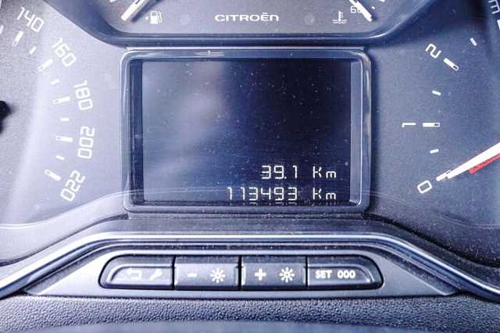 Citroen C3 PureTech SHINE HU neu / 8-fach-bereift