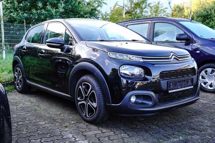 Citroen C3 PureTech SHINE HU neu / 8-fach-bereift
