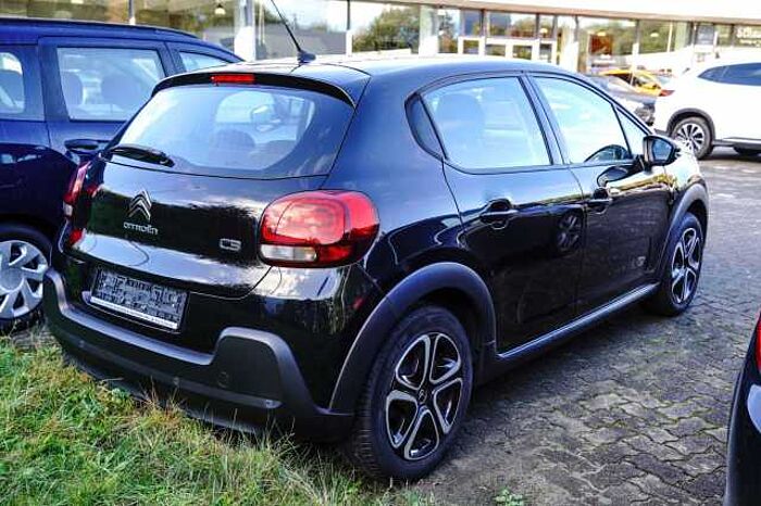 Citroen C3 PureTech SHINE HU neu / 8-fach-bereift